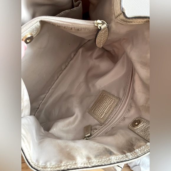 Coach Purse - Picture 5 of 9